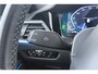 BMW 3-Serie Touring 320e Business Edition Plus | Trekhaak | Panoramadak | CarPlay | Stoelverwarming | Sportstoelen | PDC V+A | NAP