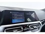 BMW 3-Serie Touring 320e Business Edition Plus | Trekhaak | Panoramadak | CarPlay | Stoelverwarming | Sportstoelen | PDC V+A | NAP