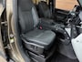 Land Rover Defender 110 SE D240 | Grijskenteken | Pano | Cold Climate Pack | Luchtvering | Meridian | 360°Camera | DAB+ | Trekhaak