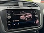 Volkswagen Tiguan 1.4 TSI Comfortline Business TREKHAAK / ACC / PDC / ECC / CARPLAY / NL AUTO MET NAP / LMV