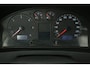 Volkswagen Transporter 2.5 TDI L2H1 | Marge | Automaat | Airco | Cruise | 3 Zits | Trekhaak | Parkeersens.