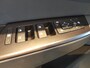 Kia EV6 Light Edition 63 kWh Navi | Stoelverwarming vόόr en stuurwielverwarming | Achteruitrijcamera | Fabrieksgarantie t/m 30-4-2032 + 3x 1 jaar* | NAP
