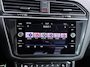 Volkswagen Tiguan 1.4 TSI ACT Highline R-line Panodak | Dynaudio | Trekhaak | Virtual Cockpit