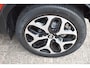 Renault Captur 1.2 TCe 120 pk Intens Automaat | Navigatie | Camera | Parkeersensoren voor en achter | Airconditioning ECC | Cruise Control | Lichtmetalen Velgen | Isofix Bevestigingspunten | Streaming Audio Bluetooth | Zeer Compleet!!!