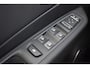 Renault Captur 1.2 TCe 120 pk Intens Automaat | Navigatie | Camera | Parkeersensoren voor en achter | Airconditioning ECC | Cruise Control | Lichtmetalen Velgen | Isofix Bevestigingspunten | Streaming Audio Bluetooth | Zeer Compleet!!!