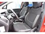 Renault Captur 1.2 TCe 120 pk Intens Automaat | Navigatie | Apple Carplay & Android Auto | Camera | Parkeersensoren voor en achter | Airco ECC | Cruise Control | Lichtmetalen Velgen | Isofix Bevestigingspunten | Streaming Audio Bluetooth | Zeer Compleet!!!