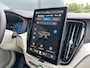 Volvo XC60 2.0 T8 Plug-in hybrid AWD Ultra Dark Exec. Ed. | Luchtvering | Bowers&Wilkins | HUD | Massage |