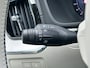 Volvo XC60 2.0 T8 Plug-in hybrid AWD Ultra Dark Exec. Ed. | Luchtvering | Bowers&Wilkins | HUD | Massage |
