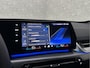 BMW X1 18i M-Sport | Panorama | Sportstoelen | Keyless-Entry | Sfeerverlichting | Achteruitrij-Camera | 3x op voorraad! | Carplay | Full-LED | Black-Optic | Getint Glas | Stoelverwarming | Draadloos Laden |