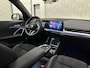 BMW X1 18i M-Sport | Panorama | Sportstoelen | Keyless-Entry | Sfeerverlichting | Achteruitrij-Camera | 3x op voorraad! | Carplay | Full-LED | Black-Optic | Getint Glas | Stoelverwarming | Draadloos Laden |