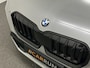 BMW X1 18i M-Sport | Panorama | Sportstoelen | Keyless-Entry | Sfeerverlichting | Achteruitrij-Camera | 3x op voorraad! | Carplay | Full-LED | Black-Optic | Getint Glas | Stoelverwarming | Draadloos Laden |