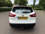 Nissan Qashqai 1.2 Connect Edition/Trekhaak/Camera/Navi/Verwarmde voorstoelen/APK