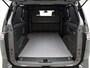Volkswagen ID. Buzz Cargo Bulli Limited Edition 286PK | Climatric Airco | Trekhaak | Stoelverwarming | Draadloos Apple Carplay/ Android Auto | DAB+ | Achteruitrijcamera inclusief 360 graden | Diefstalalarm | Navigatie | LED Matrix koplampen | Voorruit verwarmbaar |