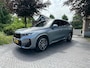 BMW iX1 xDrive30 Launch Edition 67 kWh | M-Pakket | Trekhaak | Camera | Leer | NL-Auto |
