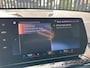 BMW iX1 xDrive30 Launch Edition 67 kWh | M-Pakket | Trekhaak | Camera | Leer | NL-Auto |