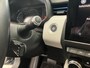 Renault Clio 1.6 E-Tech Hybrid 140 Serie Limitee E-TECH Climate control / Trekhaak /incl. Winterset met wiel doppen / Navigatie / Applecarplay of Android auto /