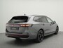 Volkswagen Passat Variant 1.5 eHybrid 272 PK R-line Edition | Matrix IQ LED | HUD | Trekhaak | Elek. Stoelen | Akoestisch Glas | DCC | Panoramadak |Side Assist | 360 Camera | Stoelventilatie & Verwarming | Massage |