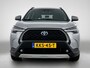 Toyota Corolla Cross Hybrid 200 Style | BTW voertuig | Dodehoek detectie | Stoel+stuurverwarming | Parkeersensoren voor+achter | Elektrische achterklep | Draadloze telefoonlader | Trekhaak | Apple CarPlay/Android auto |