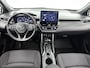 Toyota Corolla Cross Hybrid 200 Style | BTW voertuig | Dodehoek detectie | Stoel+stuurverwarming | Parkeersensoren voor+achter | Elektrische achterklep | Draadloze telefoonlader | Trekhaak | Apple CarPlay/Android auto |