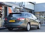 Toyota Avensis Wagon 2.0 VVTi Executive Business Bomvol! Leer | Camera | Trekhaak | el.stoelen | Stoelverwarming