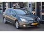 Toyota Avensis Wagon 2.0 VVTi Executive Business Bomvol! Leer | Camera | Trekhaak | el.stoelen | Stoelverwarming