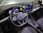 Volkswagen Golf Variant 1.5 eTSI Life Edition 116 pk Automaat (DSG) | Navigatie | Trekhaak (wegklapbaar) | Parkeersensoren | Adaptieve cruise control | Stoel/stuur verwarming | Autom. airco (3 zones) |