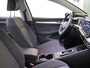 Volkswagen Golf Variant 1.5 eTSI Life Edition 116 pk Automaat (DSG) | Navigatie | Trekhaak (wegklapbaar) | Parkeersensoren | Adaptieve cruise control | Stoel/stuur verwarming | Autom. airco (3 zones) |
