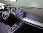 Volkswagen Golf Variant 1.5 eTSI Life Edition 116 pk Automaat (DSG) | Navigatie | Trekhaak (wegklapbaar) | Parkeersensoren | Adaptieve cruise control | Stoel/stuur verwarming | Autom. airco (3 zones) |