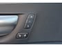 Volvo XC60 T6 Recharge AWD Plus Dark - Panorama/schuifdak - IntelliSafe Assist & Surround - 360º camera - Verwarmde voorstoelen, stuur & achterbank - Parkeersensoren voor & achter - Elektr. bedienb. voorstoelen met geheugen - Draadloze tel. lader - Semi elektr. inklapbare trekhaak - 21' LMV