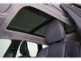 Volvo XC60 T6 Recharge AWD Plus Dark - Panorama/schuifdak - IntelliSafe Assist & Surround - 360º camera - Verwarmde voorstoelen, stuur & achterbank - Parkeersensoren voor & achter - Elektr. bedienb. voorstoelen met geheugen - Draadloze tel. lader - Semi elektr. inklapbare trekhaak - 21' LMV