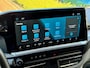 Volkswagen e-Transporter 34 L2H1 Life 64 kWh 218 pk - Trekhaak / Navi by APP