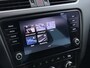 Skoda Octavia 1.0TSI 116PK Stoelverwarming Trekhaak Apple Carplay Android Auto Navi Ecc Cruise Control Pdc Lmv 17" Led WLAN Bluetooth Isofix Dealeronderhouden 1.300KG Trekgewicht 1e Eigenaar Origineel Nederlandse Auto