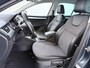 Skoda Octavia 1.0TSI 116PK Stoelverwarming Trekhaak Apple Carplay Android Auto Navi Ecc Cruise Control Pdc Lmv 17" Led WLAN Bluetooth Isofix Dealeronderhouden 1.300KG Trekgewicht 1e Eigenaar Origineel Nederlandse Auto