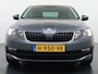 Skoda Octavia 1.0TSI 116PK Stoelverwarming Trekhaak Apple Carplay Android Auto Navi Ecc Cruise Control Pdc Lmv 17" Led WLAN Bluetooth Isofix Dealeronderhouden 1.300KG Trekgewicht 1e Eigenaar Origineel Nederlandse Auto