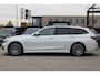 BMW 3-Serie Touring 330e High Executive M-SPORT SHADOW PANORAMADAK MEMORY 360-CAMERA KEY-LESS CARPLAY TREKHAAK