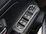 Mercedes-Benz GLB 200 Advantage | Widescreen | Style pakket | Achteruitrijcamera | Getint glas |