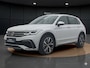 Volkswagen Tiguan 1.4 TSI eHybrid R-Line Business+ | Pano dak | Trekhaak | Head Up Display | Elek Achterklep |
