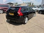 Volvo V60 1.6 T3 Kinetic Clima, cruise, pdc, trekhaak