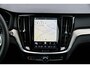 Volvo V60 2.0 T6 Plug-in hybrid AWD Ultra Dark | Heico sportpack voor en achter | Polestar velgen | Black Pack | 360 camera | Harman Kardon Audio |