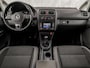 Volkswagen Touran 1.2 TSI Sport 7 Persoons (NAVIGATIE, CLIMATE, GETINT GLAS, SPORTSTOELEN, PARKEERSENSOREN, CRUISE, NIEUWE APK, NIEUWSTAAT)