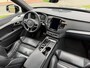 Volvo XC90 T8 AWD Ultimate Dark | Long Range | Luchtvering | Bowers & Wilkins | 360° Camera | Head-Up | Panoramadak | Nappa Sportstoel | Trekhaak