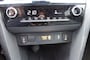 Toyota Yaris 1.5 HYBRID DYNAMIC, Navi, Winterpakket, Parkeersensoren