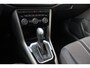 Volkswagen T-Roc 1.5 TSI 150pk DSG Style Navigatie Apple Carplay Android Auto Camera Parkeersensoren Adaptive Cruise Control Stoelverwarming Climate Control Lichtmetalen velgen