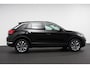 Volkswagen T-Roc 1.5 TSI 150pk DSG Style Navigatie Apple Carplay Android Auto Camera Parkeersensoren Adaptive Cruise Control Stoelverwarming Climate Control Lichtmetalen velgen