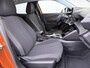 Peugeot e-2008 SUV Active 50kWh 136pk | Accu 93% | 3-Fase | Navigatie via Apple Carplay en Android auto | Camera achter | Automatische airco | Cruise control