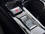 Peugeot e-2008 SUV Active 50kWh 136pk | Accu 93% | 3-Fase | Navigatie via Apple Carplay en Android auto | Camera achter | Automatische airco | Cruise control
