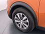 Peugeot e-2008 SUV Active 50kWh 136pk | Accu 93% | 3-Fase | Navigatie via Apple Carplay en Android auto | Camera achter | Automatische airco | Cruise control