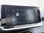 Peugeot e-2008 SUV Active 50kWh 136pk | Accu 93% | 3-Fase | Navigatie via Apple Carplay en Android auto | Camera achter | Automatische airco | Cruise control