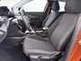 Peugeot e-2008 SUV Active 50kWh 136pk | Accu 93% | 3-Fase | Navigatie via Apple Carplay en Android auto | Camera achter | Automatische airco | Cruise control