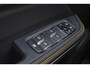 Lynk & Co 01 1.5 Core - UIT VOORRAAD LEVERBAAR - Parkeercamera achter - LED Koplampen met actieve grootlichtregeling - Buitenspiegels elektrisch inklapbaar en verwarmbaar - Verwarmde voorstoelen - 15,4 Inch display - Bekleding ECONYL - Apple Carplay & Android Auto - Achterbank 60/40 inklapbaar - ISOFIX - Dakrails - 19' LMV
